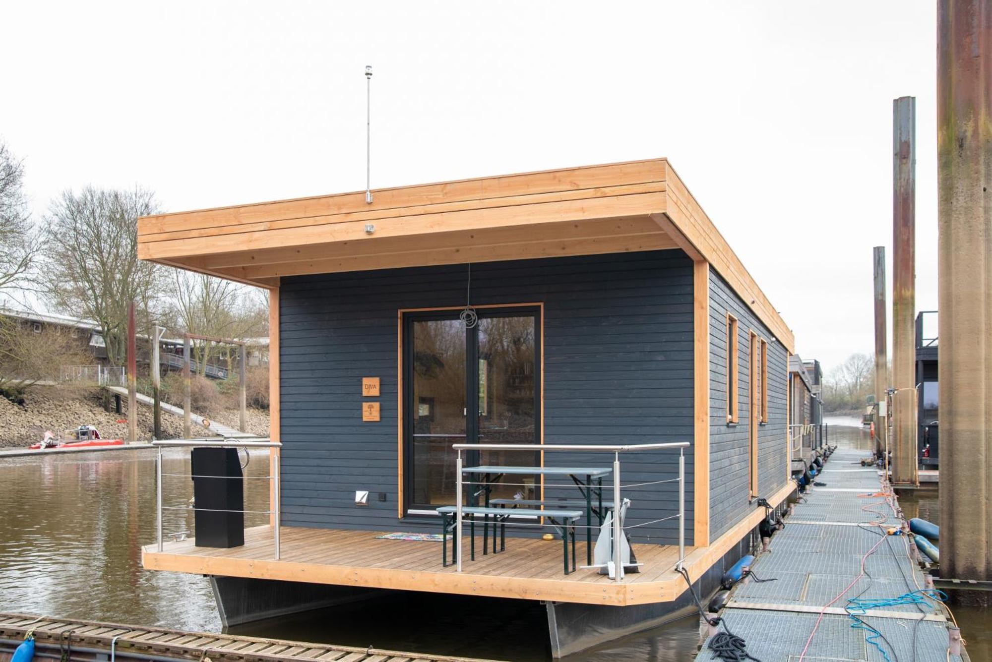 Komfort-Hausboot Diva Mit Kamin Hamburg-Harburg Buitenkant foto
